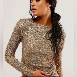 ✨ Intimately Free People Gold Rush Sequin Long Sleeve Top XS‎ NWT ✨